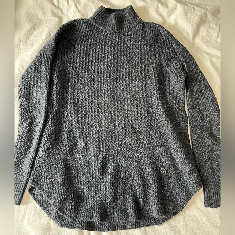 American Eagle Dark Grey Sweater